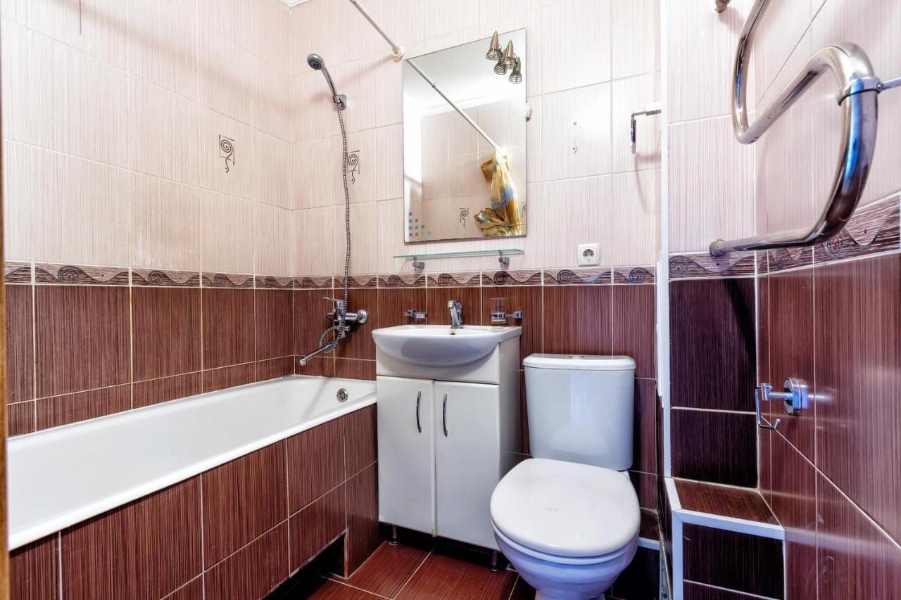 411 Lighthouse Apartments Arbat - Traveler'S Choice Алма Ата Екстериор снимка